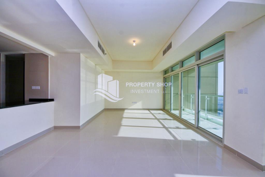 High floor sea view 3BR Apt with maid’s room | Grab Now!!!